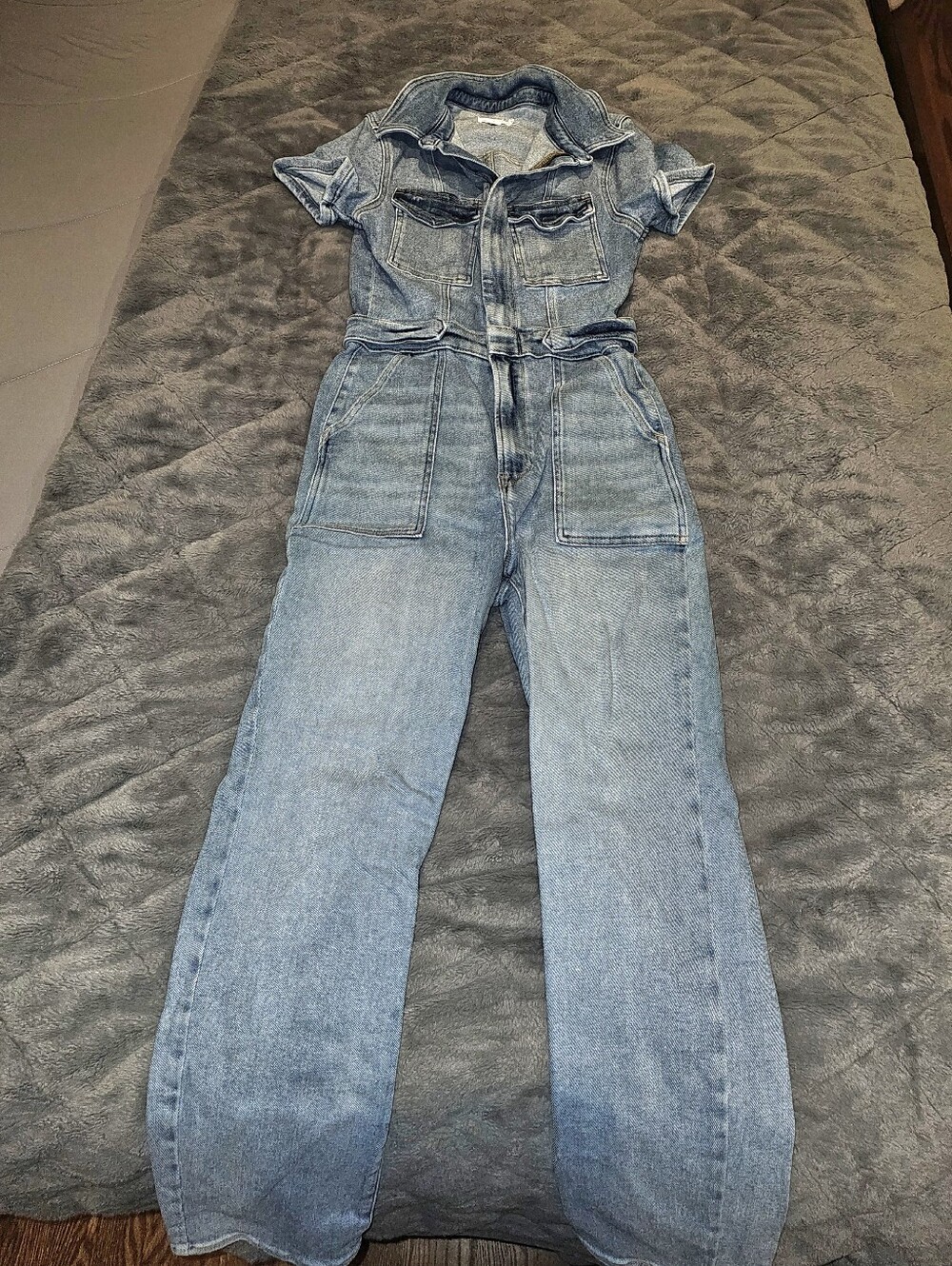 EUC Good American Light Wash Denim Overalls Jumpsuit
